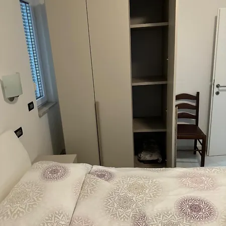 Apartment With Pool Funtana
